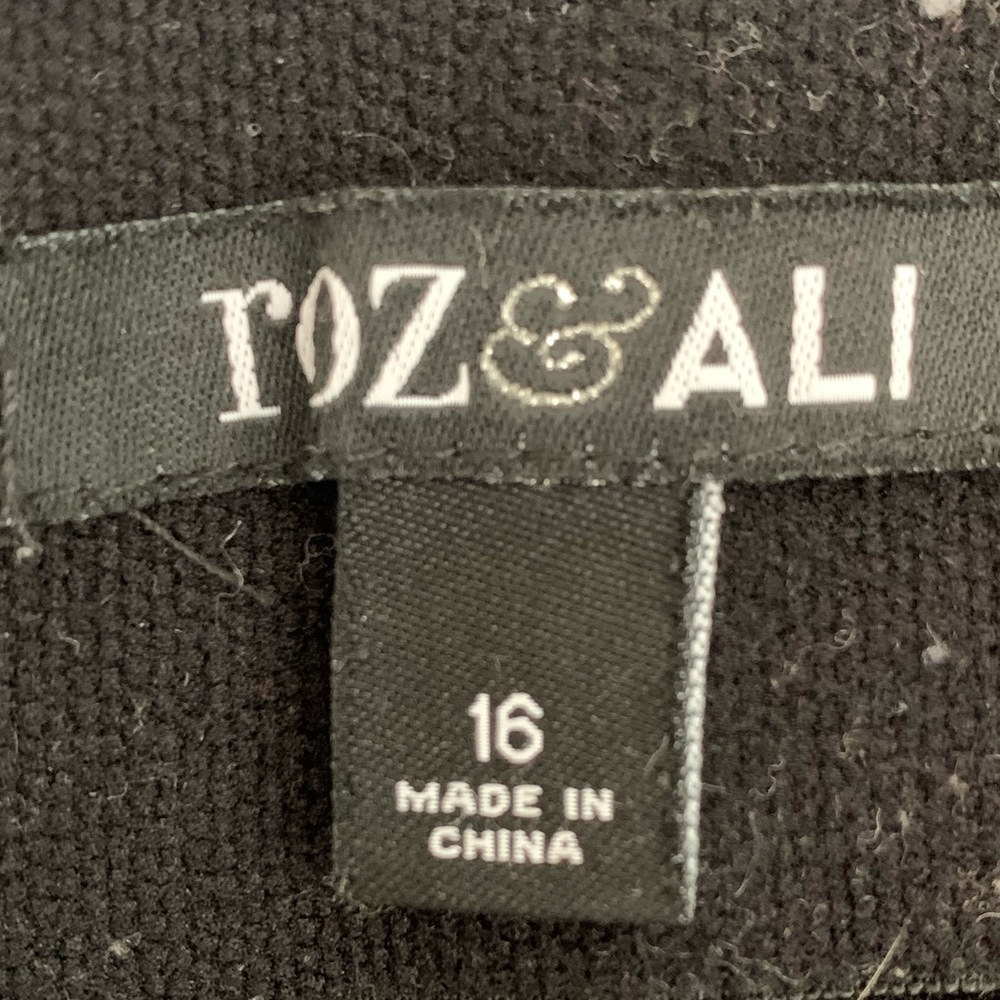 Roz and Ali black dress pants